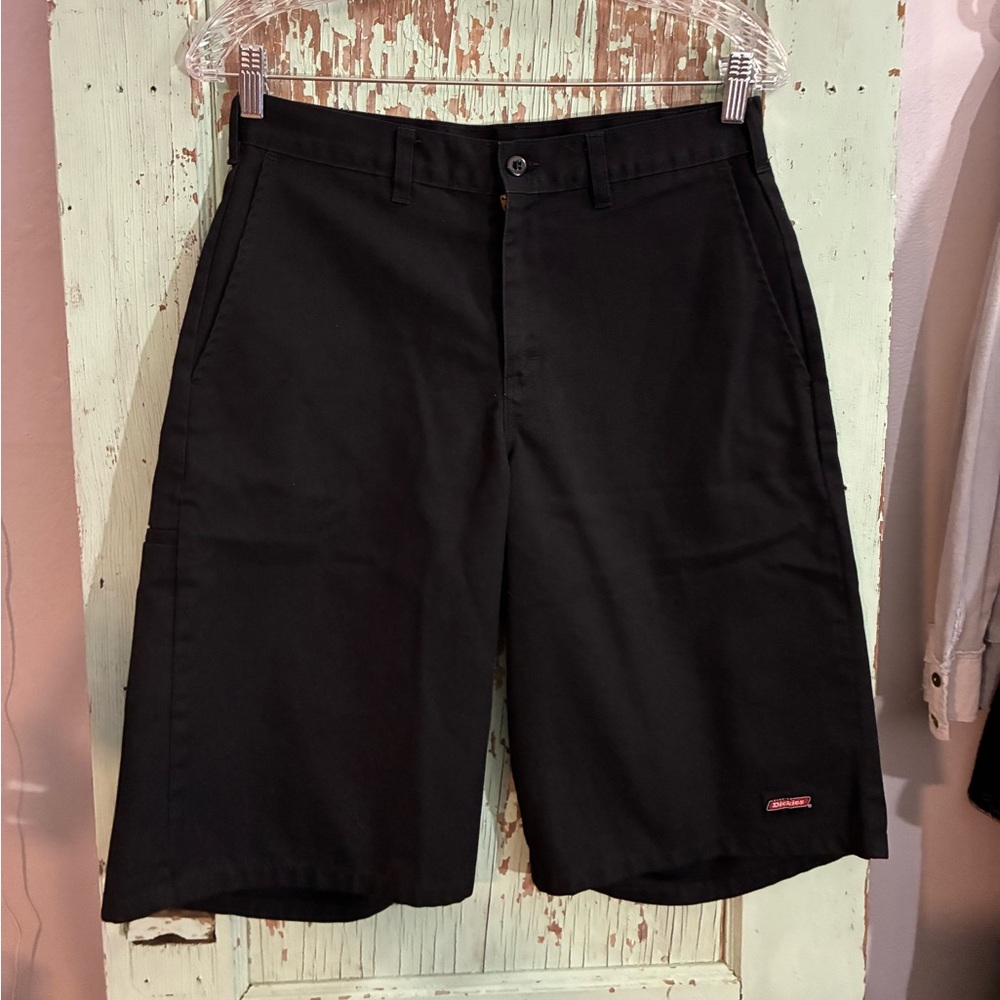 Men’s black Dickies shorts